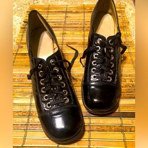 Leather Oxford style footwear. Size 8. Used, but very durable. Well maintained